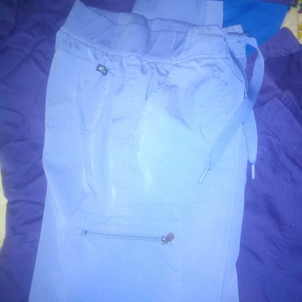 Xxs scrub pants xs top